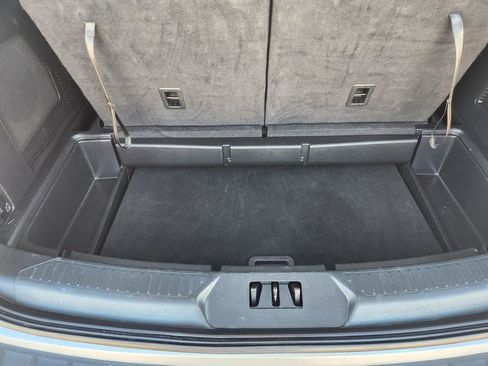 Used 2023 Ford Explorer Limited image 33