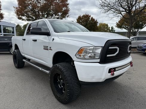Used 2017 RAM 2500 SLT image 4