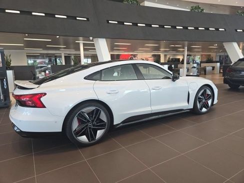 Used 2022 Audi RS e-tron GT w/ Year 1 Package AWD/4WD image 8