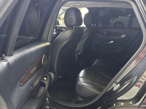 Used 2020 Mercedes-Benz GLC 300 4MATIC image 22