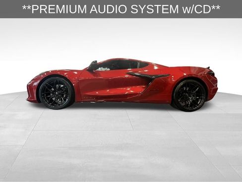 Used 2025 Chevrolet Corvette Z06 image 9