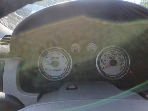Used 2011 Ford Focus SE w/ 201A Rapid Spec Order Code FWD image 16