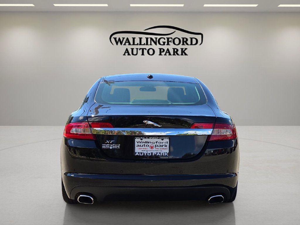 Used 2011 Jaguar XF Premium RWD image 5