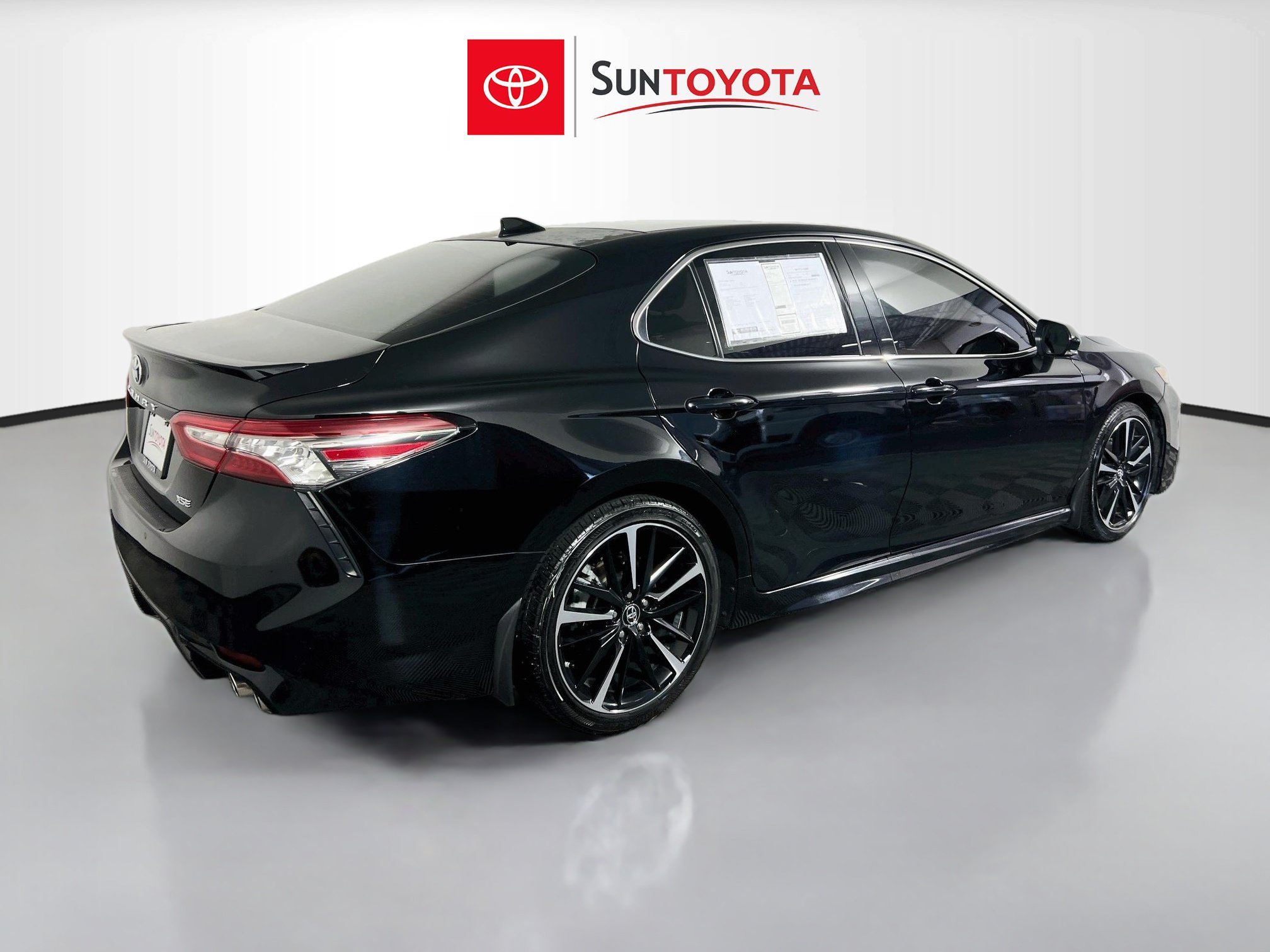 Used 2019 Toyota Camry XSE w/ Driver Assist Package FWD image 4