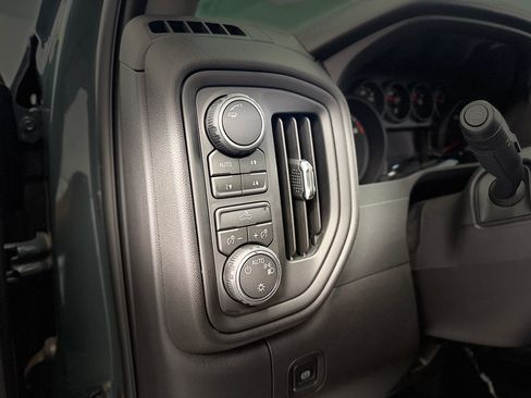 Used 2026 Chevrolet Silverado 1500 Custom Trail Boss AWD/4WD image 14