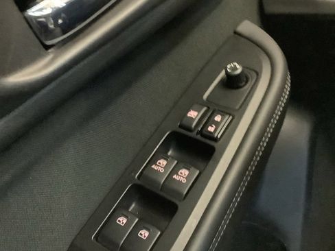 Used 2019 Subaru Outback 2.5i Premium AWD/4WD image 19
