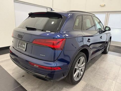 Certified 2025 Audi Q5 2.0T Premium w/ Convenience Plus Package AWD/4WD image 2