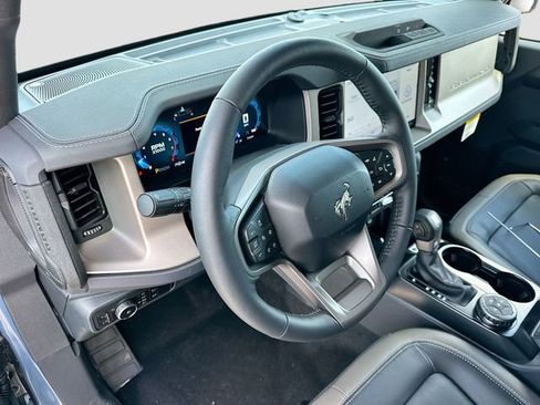 New 2025 Ford Bronco Outer Banks image 6