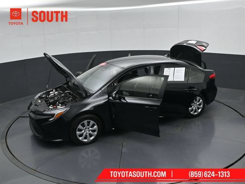 Used 2026 Toyota Corolla LE FWD image 53
