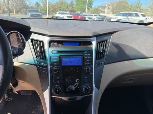 Used 2013 Hyundai Sonata GLS image 15