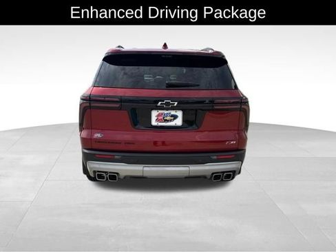 Used 2025 Chevrolet Traverse Z71 w/ Enhanced Driving Package AWD/4WD image 7