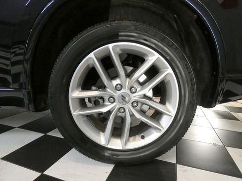 Used 2024 Dodge Durango GT image 7