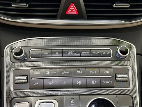 Used 2023 Hyundai Santa Fe Limited FWD image 15