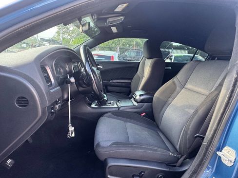 Used 2020 Dodge Charger SXT w/ Blacktop Package image 9
