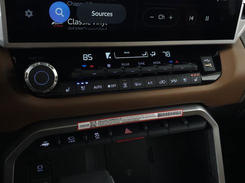 Used 2025 Toyota Sequoia Limited image 35