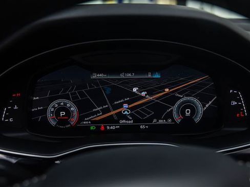 Used 2019 Audi Q8 Premium Plus w/ Premium Plus AWD/4WD image 23