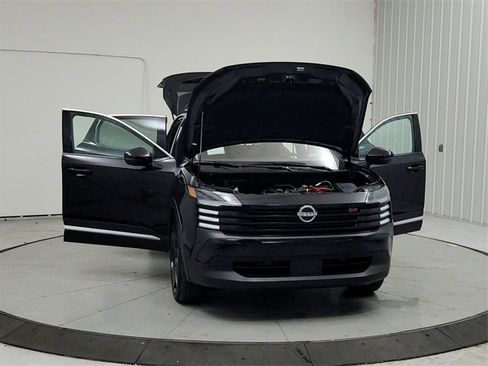 New 2026 Nissan Kicks SR image 10