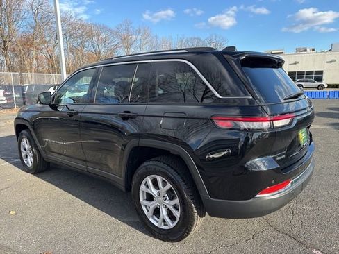 Used 2022 Jeep Grand Cherokee Limited image 20