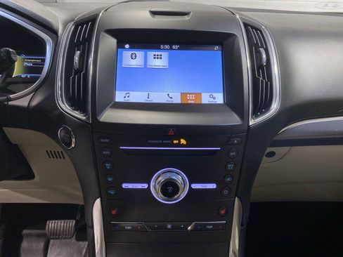 Used 2019 Ford Edge Titanium w/ Cold Weather Package image 16