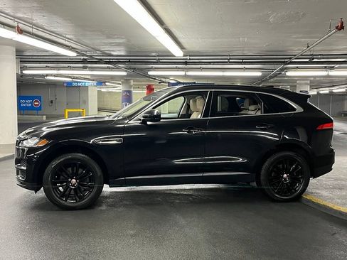 Used 2017 Jaguar F-PACE Prestige AWD/4WD image 32