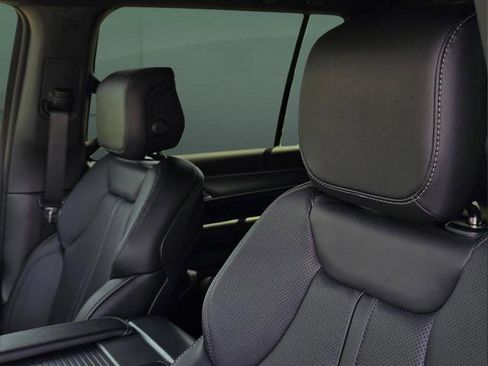 New 2026 Jeep Grand Wagoneer Limited AWD/4WD image 11