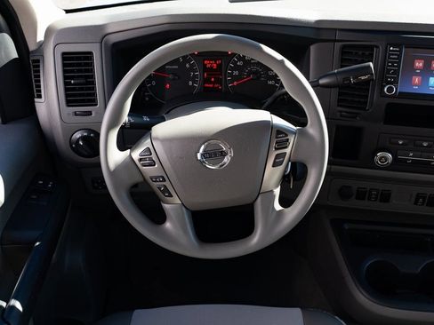 Used 2020 Nissan NV 3500 SV RWD image 11