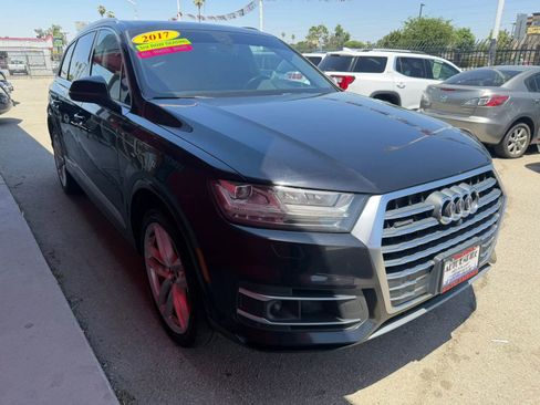 Used 2017 Audi Q7 3.0T Prestige AWD/4WD image 6