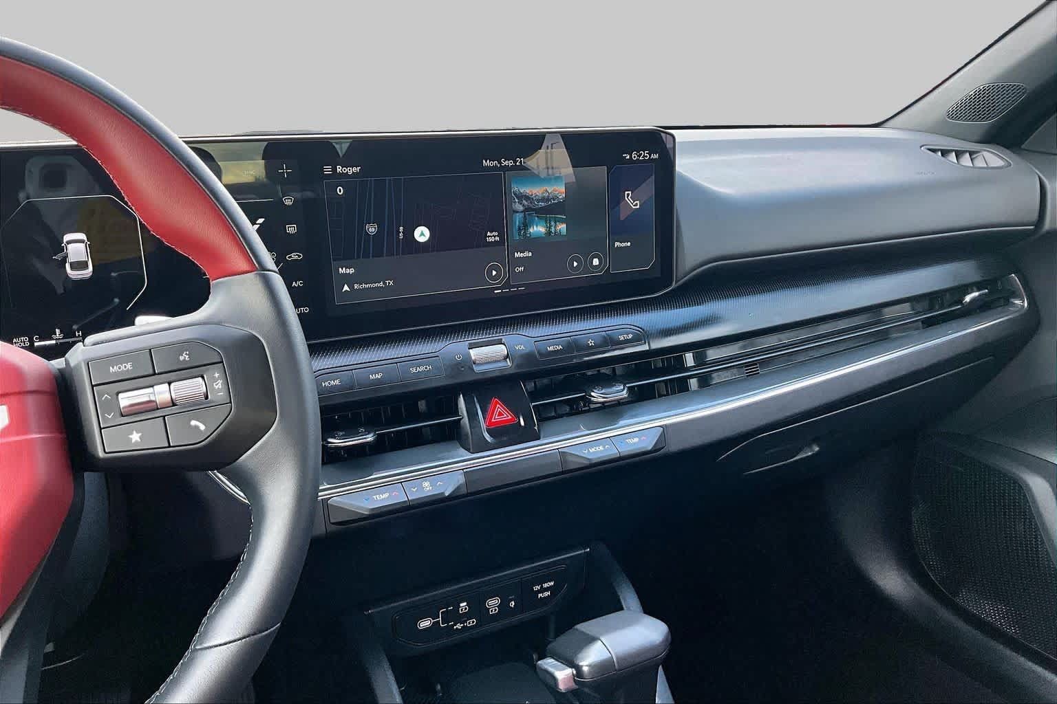 Used 2025 Kia K4 GT-Line w/ GT-Line Premium Package FWD image 7