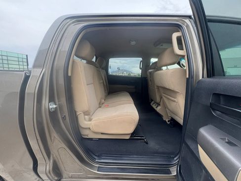 Used 2012 Toyota Tundra 4x4 CrewMax w/ Tow Pkg image 13