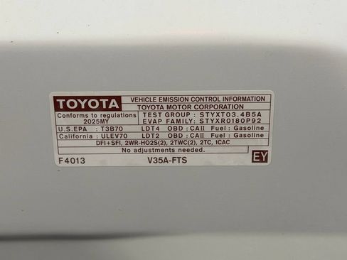 Used 2025 Toyota Tundra SR5 AWD/4WD image 16