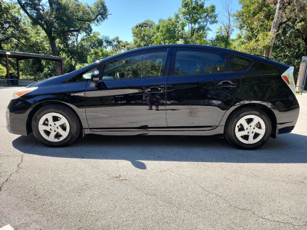 Used 2012 Toyota Prius Three FWD image 4