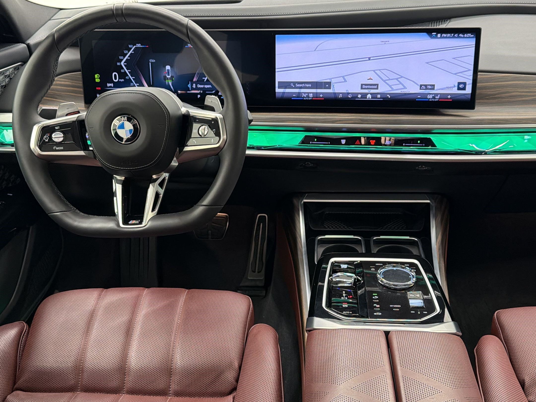 Used 2025 BMW 760i xDrive AWD/4WD image 28