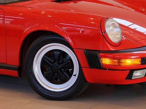 Used 1988 Porsche 911 Carrera image 9