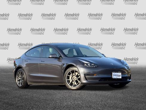Used 2022 Tesla Model 3 Long Range image 2