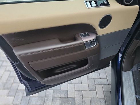 Used 2019 Land Rover Range Rover Sport HSE image 23
