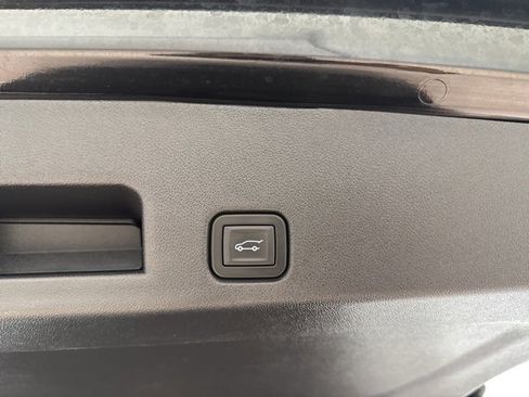 Certified 2024 GMC Acadia Elevation image 11