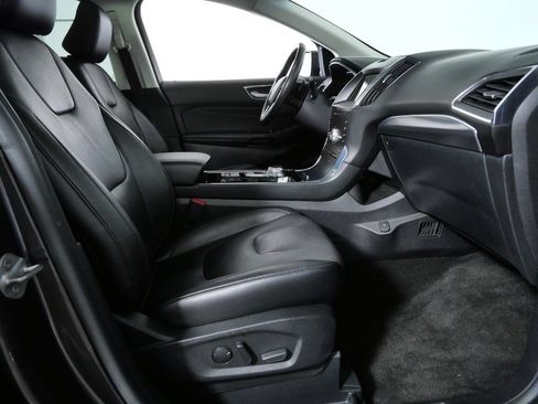 Used 2020 Ford Edge Titanium w/ Canadian Touring Package AWD/4WD image 11