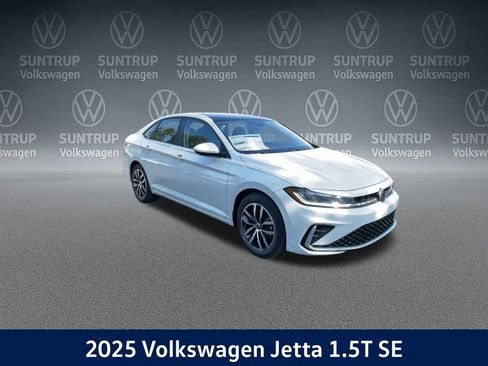 New 2025 Volkswagen Jetta SE image 2