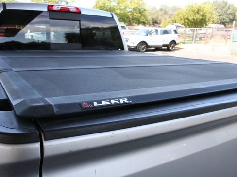 Used 2017 Chevrolet Silverado 1500 LTZ Z71 w/ Redline Edition AWD/4WD image 28