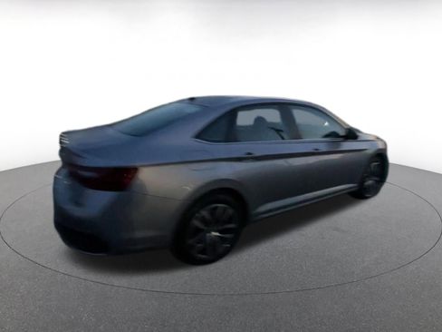 Used 2025 Volkswagen Jetta SE image 15