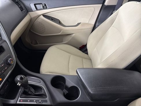 Used 2012 Kia Optima LX FWD image 15