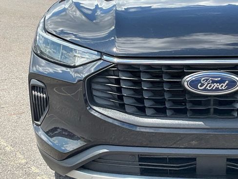 Used 2024 Ford Escape Active FWD image 2