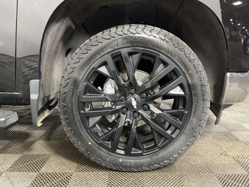 Used 2023 Chevrolet Silverado 1500 LT image 9