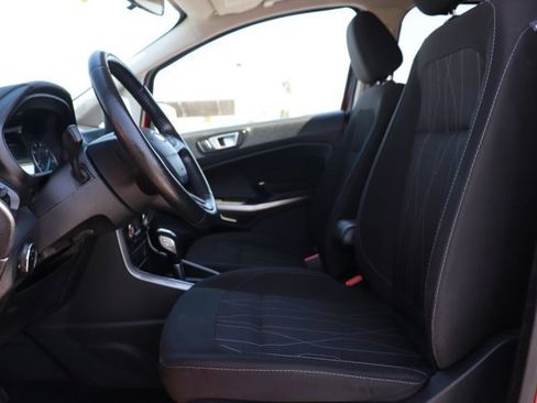 Used 2019 Ford EcoSport SE w/ SE Convenience Package image 12