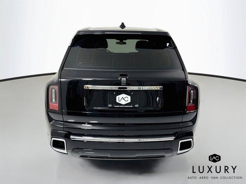 Used 2025 Rolls-Royce Cullinan AWD/4WD image 6