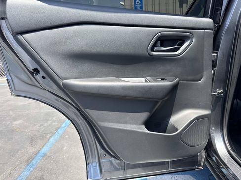 Used 2024 Nissan Rogue S AWD/4WD image 25