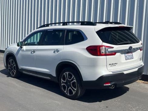 Certified 2023 Subaru Ascent Touring AWD/4WD image 4