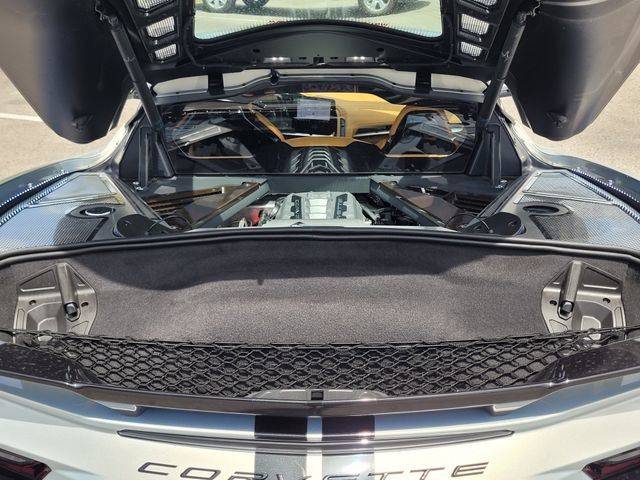 Used 2021 Chevrolet Corvette Stingray Premium Cpe w/ Z51 Performance Package RWD image 9