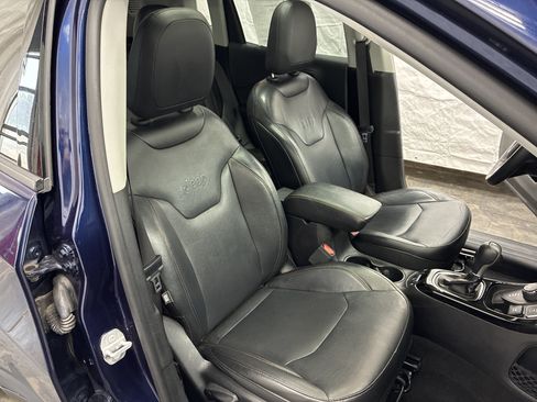 Used 2019 Jeep Compass Limited w/ Safety & Security Group AWD/4WD image 14