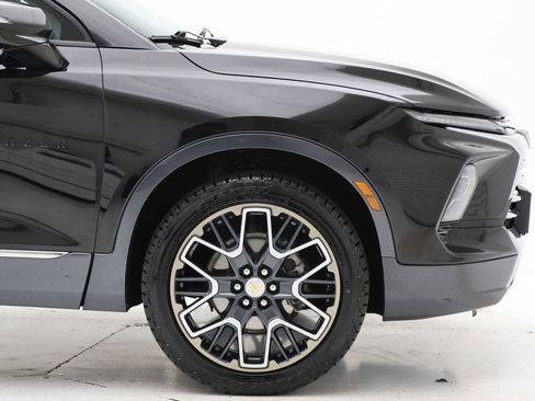 Used 2023 Chevrolet Blazer Premier w/ Enhanced Convenience Package image 4